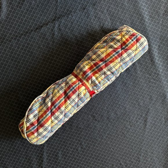 OLD NAVY Pet blanket 21.5" x 34.5" - Plaid and white side - Picture 2 of 5